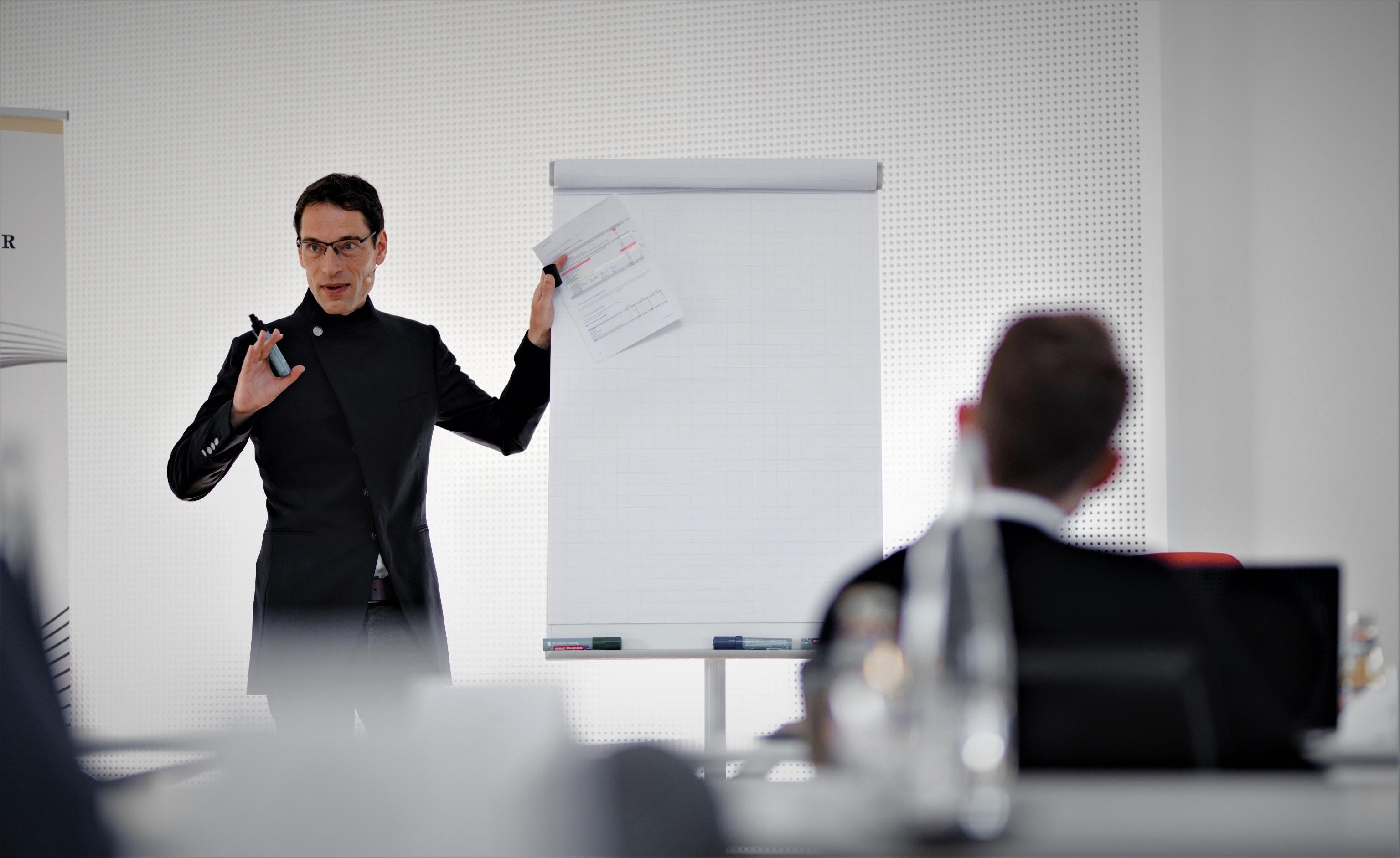 Finanzseminar - Vom Geldanleger zum Investor